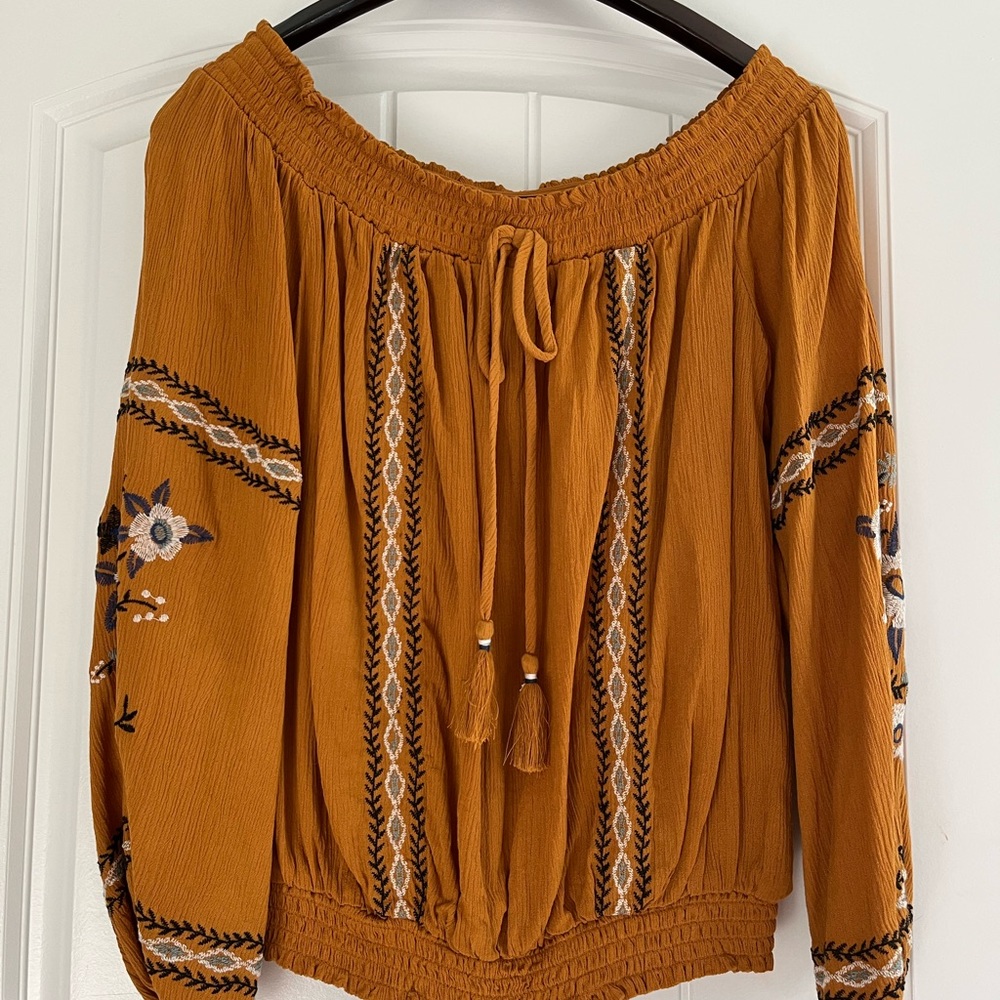 Universal Thread Off Shoulder Shirt